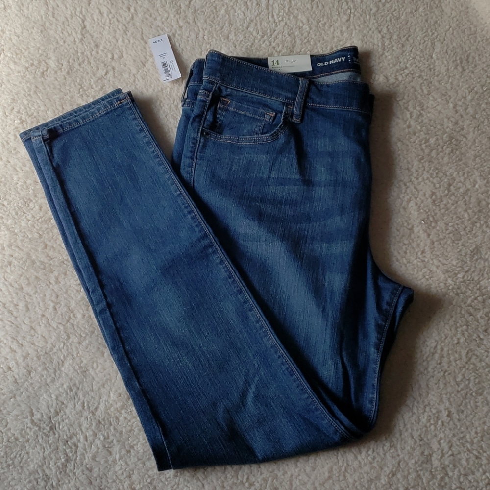 NWT Medium Wash Super Skinny Jeans